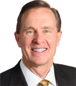 曾为美国空军服役25年的传统基金会(Heritage Foundation)国防政策资深研究员约翰·维纳布尔(John Venable)(照片来源:智库网站)