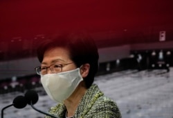 香港特首林郑月娥在星期五的记者会上。(2020年8月7日)