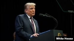 资料照片:美国总统特朗普 (2025年9月8日)。
