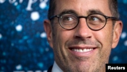 美国著名笑星杰里·宋飞(资料照)