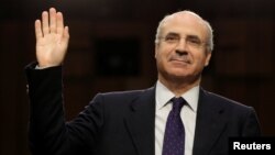 资料照片:投资公司负责人英国公民布劳德在美国参议院就俄罗斯干预美国大选问题作证(2017年7月27日)