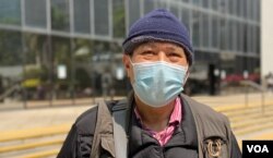 香港市民吴先生表示，旁听前人民力量副主席谭得志“发表煽动文字”等11项罪名成立后，不敢再发表网上言论 (美国之音/汤惠芸)