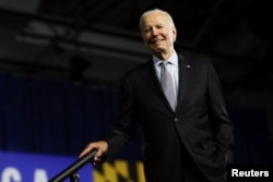 拜登总统在马里兰参加竞选集会,为民主党数位候选人助选。(2022年11月7日)