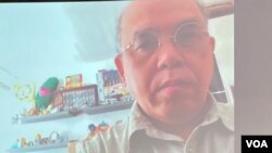 香港民意研究所副行政总裁 钟剑华 表示,中国大陆实施的清零策略短期内不会成功,甚至带来严重的经济后果和灾难,影响香港的经济发展。 (美国之音汤惠芸)