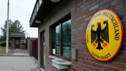 ဂျာမန် သံတမန် ၄၀ ကျော် ကို ရုရှားနှင်ထုတ် ဂျာမန် သံတမန် ၄၀ ကျော် ကို ရုရှားနှင်ထုတ်