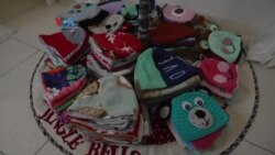 Berbagi dengan Mereka yang Membutuhkan Melalui Topi Rajutan Berbagi dengan Mereka yang Membutuhkan Melalui Topi Rajutan