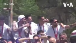 ကမ္ဘာ့ဖလား နှစ် ၃၀ ကျော်မှာ အာဂျင်တီးနားကို ပြန်ရောက်
 ကမ္ဘာ့ဖလား နှစ် ၃၀ ကျော်မှာ အာဂျင်တီးနားကို ပြန်ရောက်