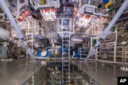 美国一个国家实验室内的核聚变实验设施。(资料照:2022年12月13日)