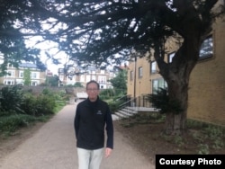 许成钢在伦敦(许成钢提供)