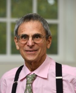 约翰霍普金斯大学研究俄罗斯文化的历史学教授杰弗里·布鲁克斯(Jeffrey Brooks)。(照片来源:约翰霍普金斯大学网站)