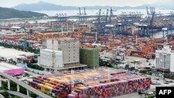 资料照:广东深圳盐田港鸟瞰 (2021年6月22日)