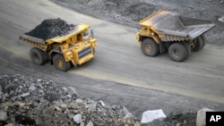 资料照:俄罗斯Kedrovsky露天煤矿