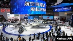 第14届珠海航空航天展上中国航空工业集团的展台。(2022年11月8日)
