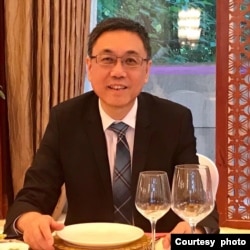 香港资深媒体人纪硕鸣