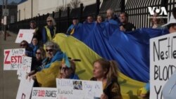 Активісти української громади США закликають бойкотувати компанії, які відмовляються залишати російський ринок. Відео  Активісти української громади США закликають бойкотувати компанії, які відмовляються залишати російський ринок. Відео