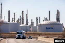 Kilang Suncor Energy di Sarnia, Ontario, Kanada, 20 Maret 2021. (Foto: Reuters)