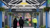 Rumah sakit anak-anak Great Ormond Street digambarkan di London, 10 Maret 2020. (JUSTIN TALLIS / AFP)