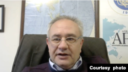 安卡拉大学亚太研究中心主任莫森·顿达尔(Merthan Dundar)(截图自Zoom)。