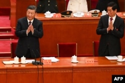 2022年10月22日,在北京人民大会堂举行的中共二十大闭幕式上,前中共总书记胡锦涛被离席后留下的空座位。