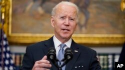 美国总统拜登星期四在白宫就俄罗斯入侵乌克兰发表电视讲话。(2022年4月21日)