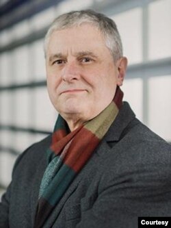 加拿大不列颠哥伦比亚大学历史教授齐慕实博士(照片来自https://history.ubc.ca/profile/timothy-cheek/)