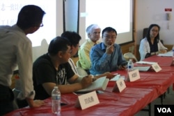 80后青年学者成为研讨会亮点(美国之音章真拍摄)