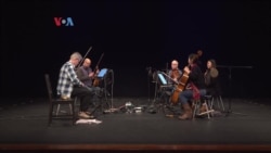 Maduswara: Ketika Pesinden Jawa Berpadu Dengan String Quartet Maduswara: Ketika Pesinden Jawa Berpadu Dengan String Quartet