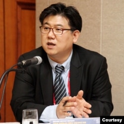 韩国国立釜庆大学中国学系教授徐畅培(照片由本人提供)