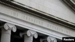 资料照片:美国财政部大楼。(2020年8月30日)