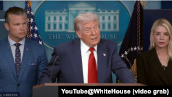 2025年8月11日,美国总统唐纳德·特朗普在白宫举行的新闻发布会上发表讲话。