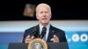 Presiden Joe Biden berpidato terkait renpons global AS terhadap pandemi COVID-19 di Gedung Putih, Washington, Rabu, 30 Maret 2022. (AP/Patrick Semansky)