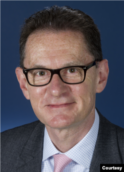 前所罗门群岛区域援助团特别协调官、澳大利亚蒙纳许大学教授尼古拉斯•考柏