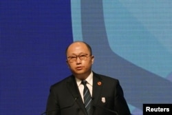 资料照:香港中联办主任郑雁雄。他曾经以用强硬手段处理乌坎村村民集体维权事件而闻名。