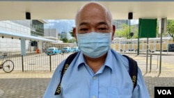 社民连成员曾健成表示,在国安法新形势下香港表面上五光十色,但是唯独六四烛光不再有颜色 (美国之音/汤惠芸)