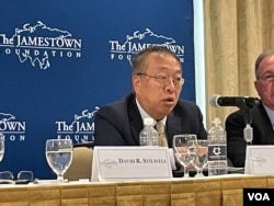 资料照片:美国哈德逊研究所中国中心主任余茂春2022年6月22日参加詹姆斯敦基金会研讨会。(美国之音锺辰芳拍摄)