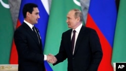 俄罗斯总统普京在莫斯科会见土库曼斯坦总统(2022年6月10日)