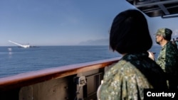 台湾总统蔡英文2022年7月26日登上台湾海军基隆级驱逐舰视察年度“汉光38号”军演海空实兵实弹演习。（照片来自蔡英文推特）