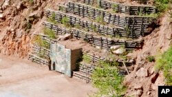 북한이 지난 2018년 5월 공개한 풍계리 핵실험장 갱도 입구.