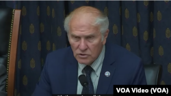 美国国会众议院外委会亚太小组委员会的首席共和党成员夏伯特2022年9月14日在有关加强美国在中亚的接触的听证会上发言。