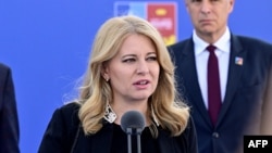 Президентка Словаччини Зузана Чапутова неодноразово й однозначно заявляла, що її країна підтримує Україну у боротьбі з російською агресією і бажала українцям перемоги.