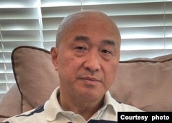 YouTube频道“雷歌视角”的旅美资深时评人雷歌博士。(雷歌提供)