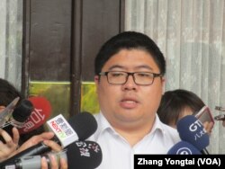 台湾执政党民进党立委蔡易余(美国之音张永泰拍摄)