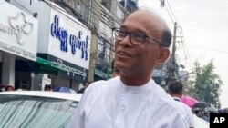 အမျိုးသားနေ့အထိမ်းအမှတ် လွတ်ငြိမ်းချမ်းသာခွင့်နဲ့ပြန်လွတ်လာသူ  ၈၈ မျိုးဆက် ကျောင်းသားခေါင်းဆောင် ကိုမြအေး။ (နိုဝင်ဘာ ၁၇၊ ၂၀၂၂)