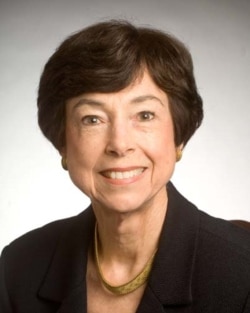 前美国贸易代表、希尔斯与公司董事长兼首席执行官希尔斯大使(来自公司网站)