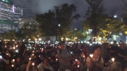 香港纪念"六四"三十周年烛光晚会现场 (美国之音记者申华拍摄)