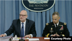 五角大楼官员们2017年5月23日召开新财年国防预算新闻发布会(国防部照片)