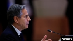 美国国务卿布林肯在金边东盟外长会议上讲话。(2022年8月4日)