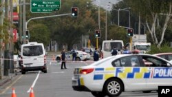 新西兰克莱斯特彻奇(又译基督城) 警察封锁发生枪击案的一座清真寺附近的道路(2019年3月15日)
