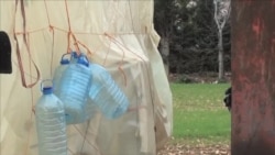 难民营直击:叙难民在黎受水荒煎熬 难民营直击:叙难民在黎受水荒煎熬