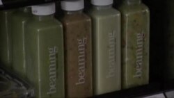 美国万花筒:喝汤排毒风行加州 美国万花筒:喝汤排毒风行加州